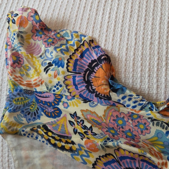 Vici Floral Maxi High- Low Dress in Blue and Yellow Floral Design With Tie - Picture 4 of 8